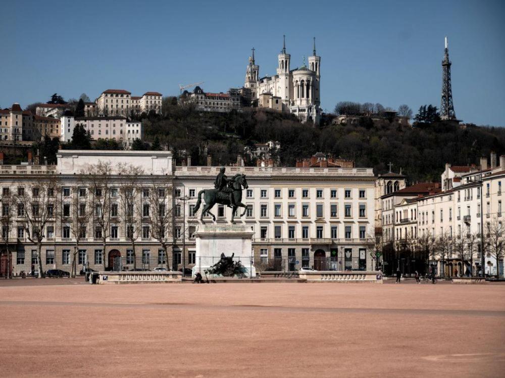 Chambre Spacieuse Au Calme Proche De Lyon Sathonay-Village Екстер'єр фото